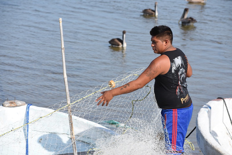 Pescadores de Carmen se refugian en Cayo Arcas para salvar sus vidas